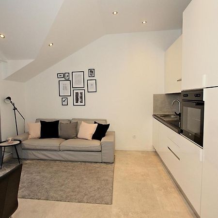 Apartman Ivana Supetar Bagian luar foto