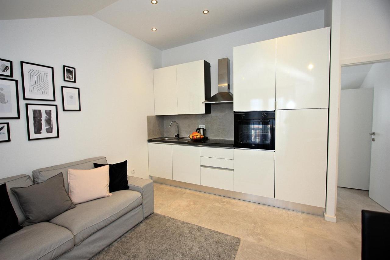 Apartman Ivana Supetar Bagian luar foto