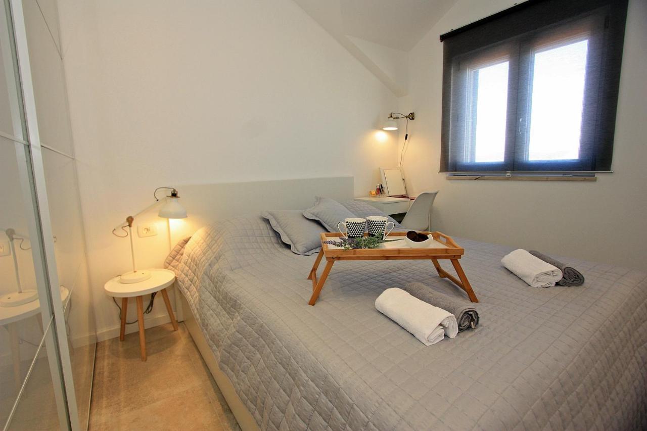 Apartman Ivana Supetar Bagian luar foto