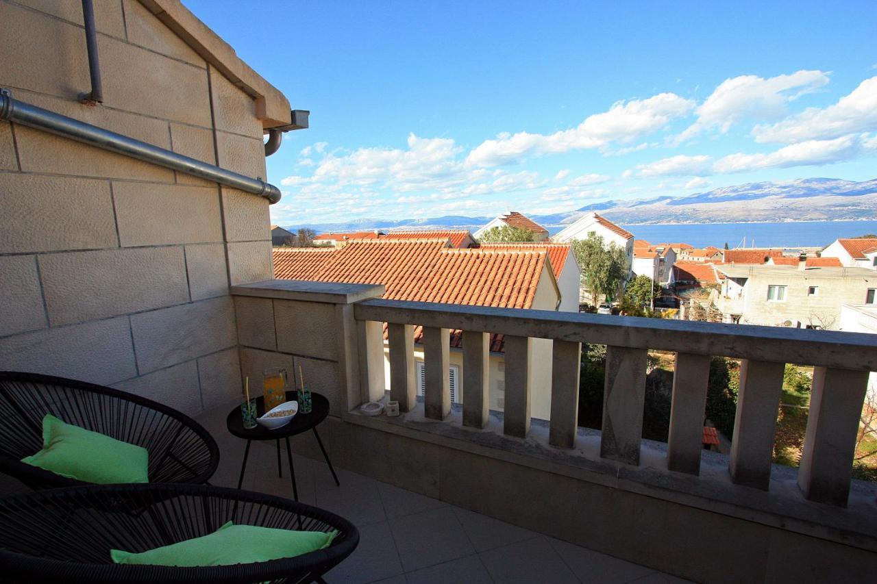 Apartman Ivana Supetar Bagian luar foto