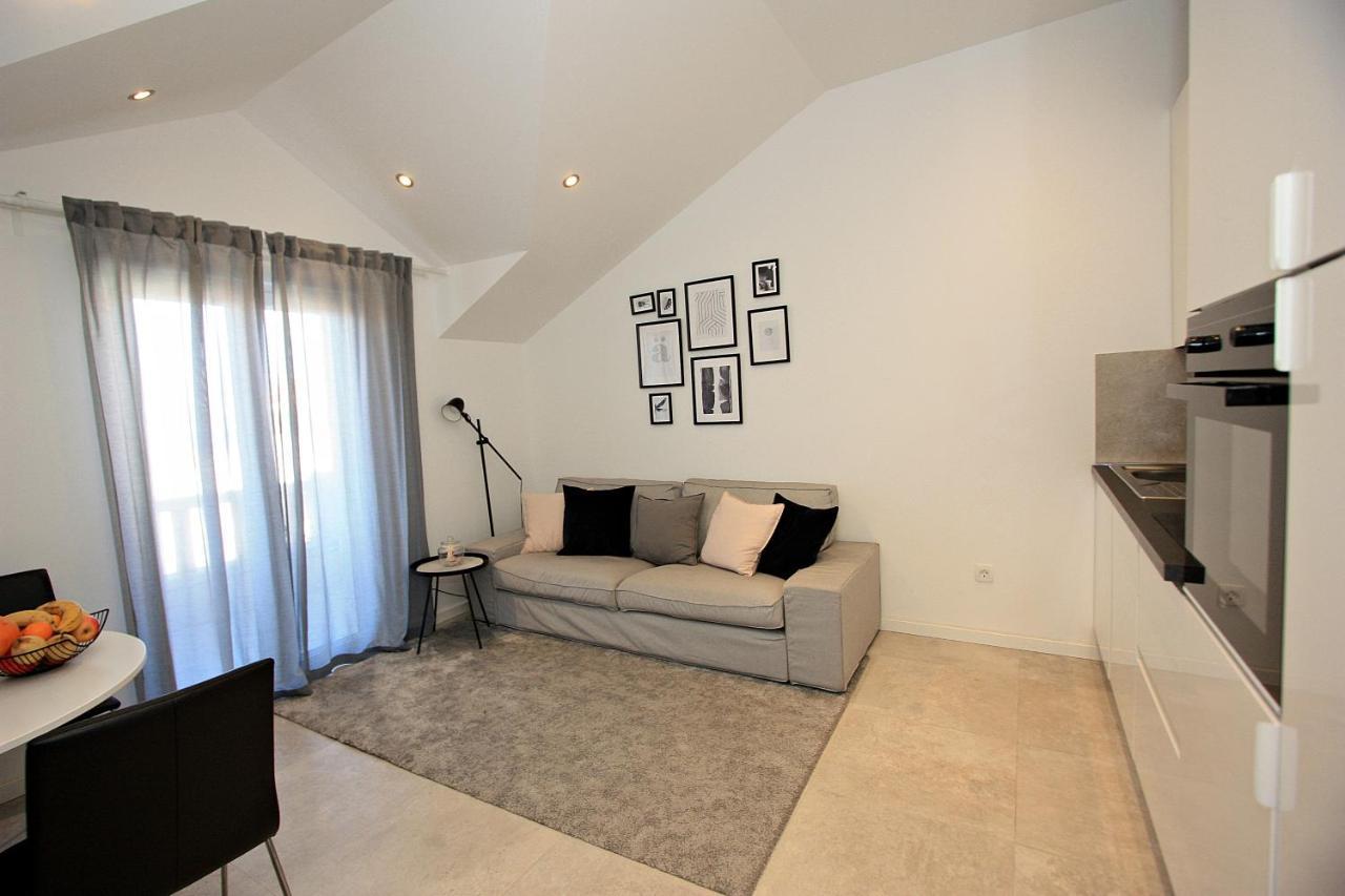 Apartman Ivana Supetar Bagian luar foto