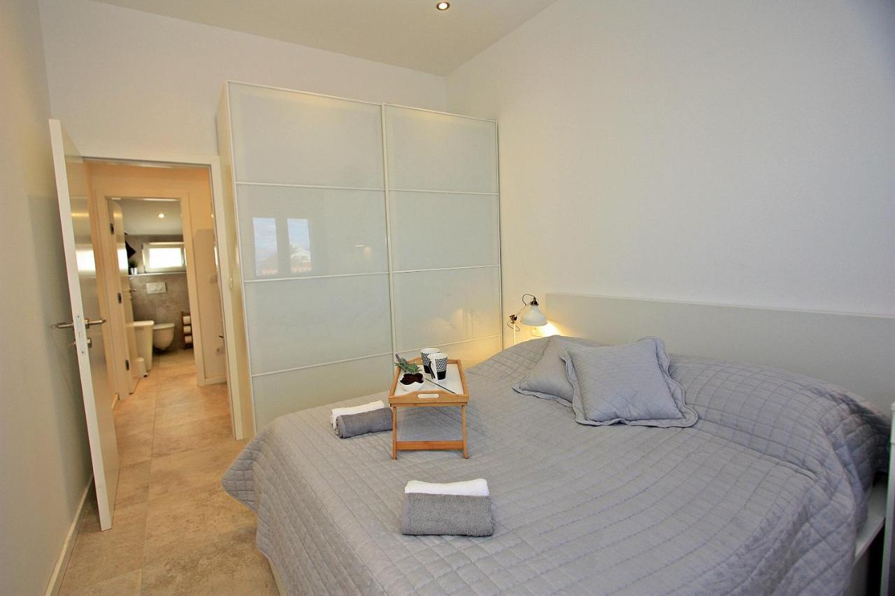 Apartman Ivana Supetar Bagian luar foto